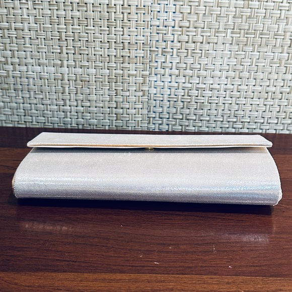 🌟HP🌟VTG Elegant Soft Gold Metallic Snap Clutch Evening Bag - Picture 7 of 10